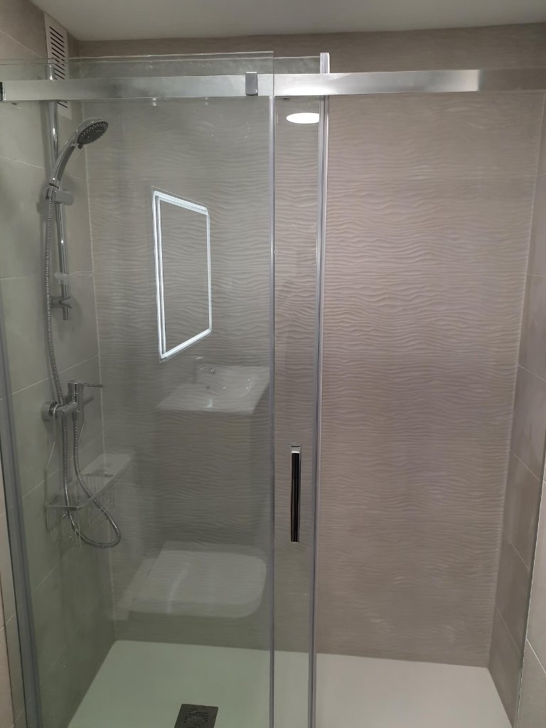 Reforma de baño completo en Pamplona