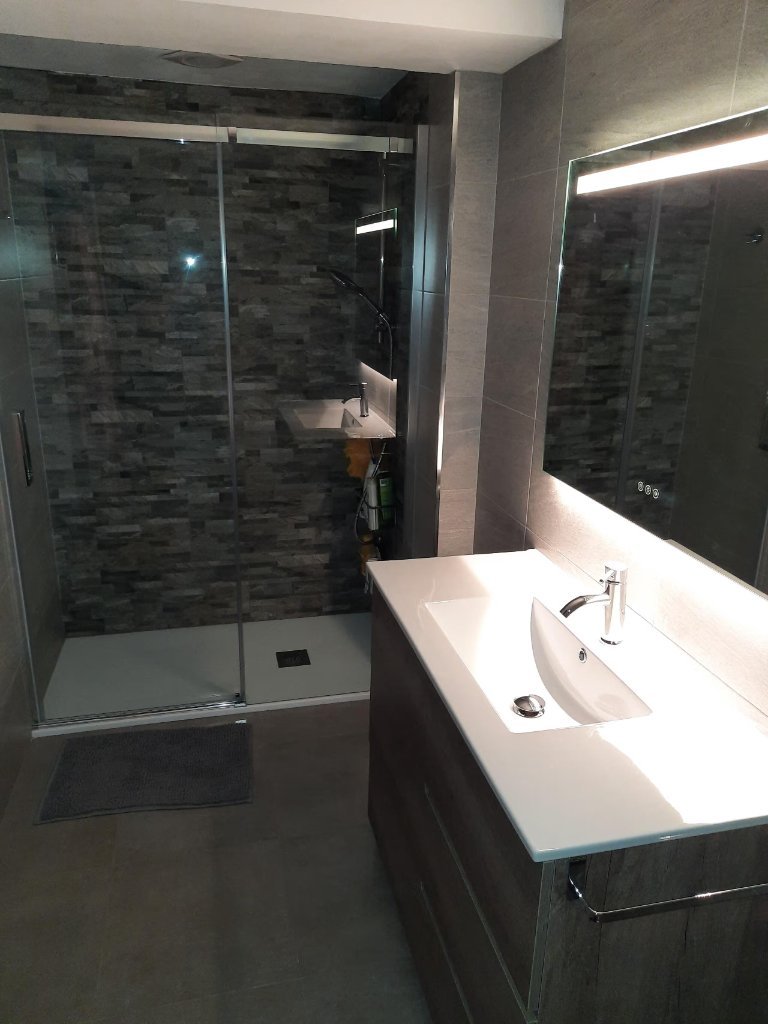 Reforma de baño completo en Pamplona